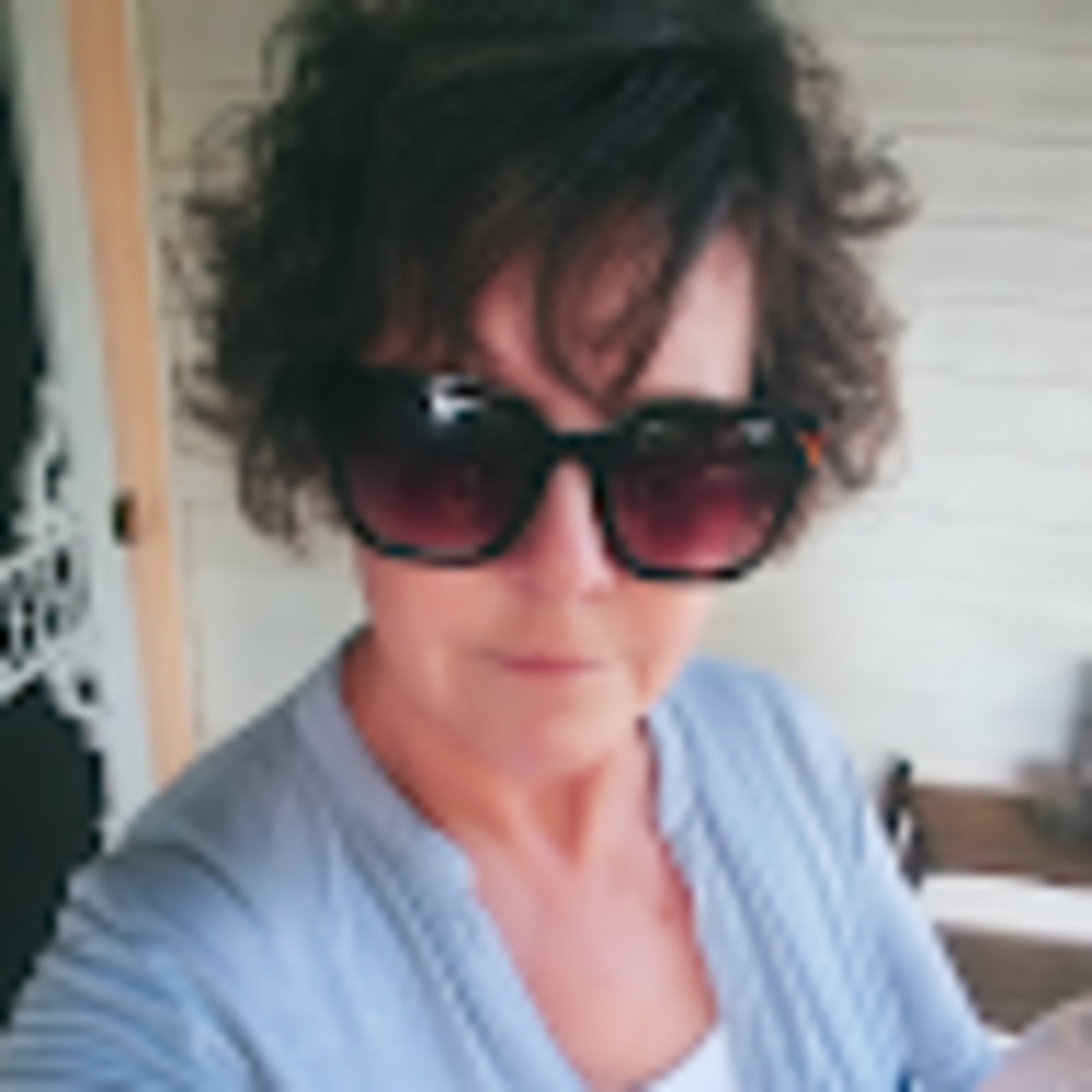 Meet your Posher, Rebecca